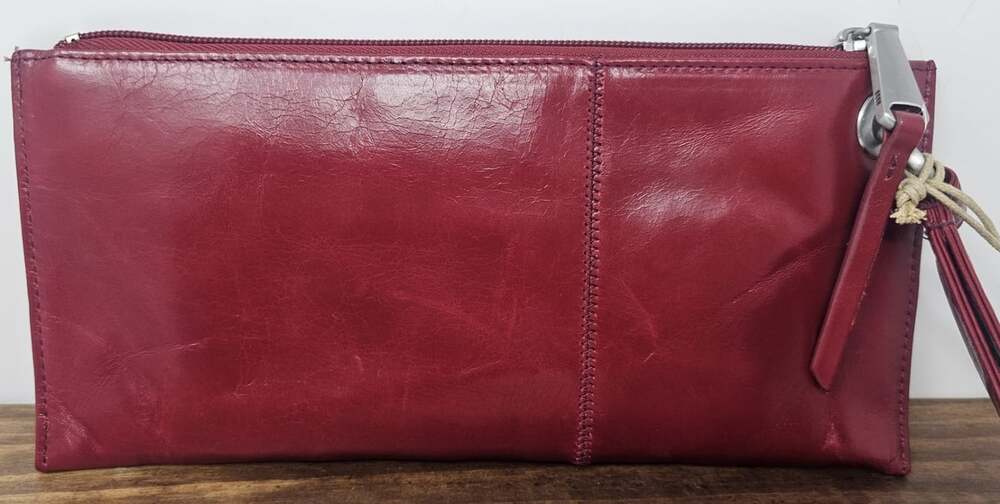 HOBO Vida Cardinal Red Polished Leather Clutch Wristlet NWT Minimalist - Picture 2 of 12